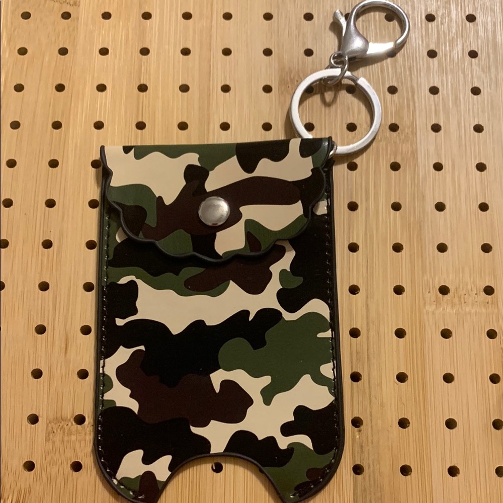 Keychain Pouch - Picture 2 of 5